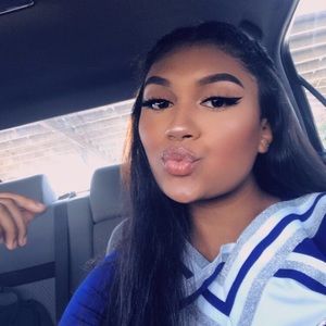 Meet your Posher, Tori